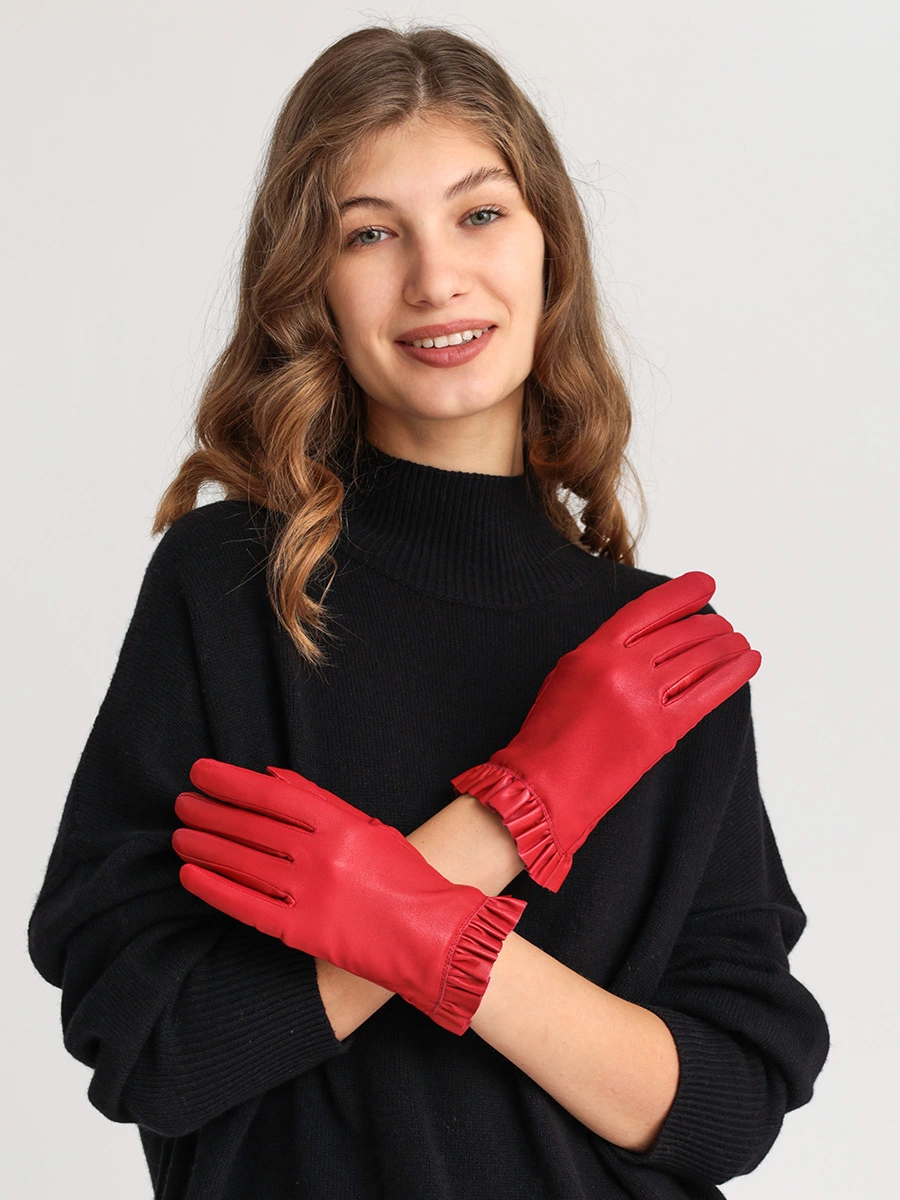 Кожаные перчатки с оборками